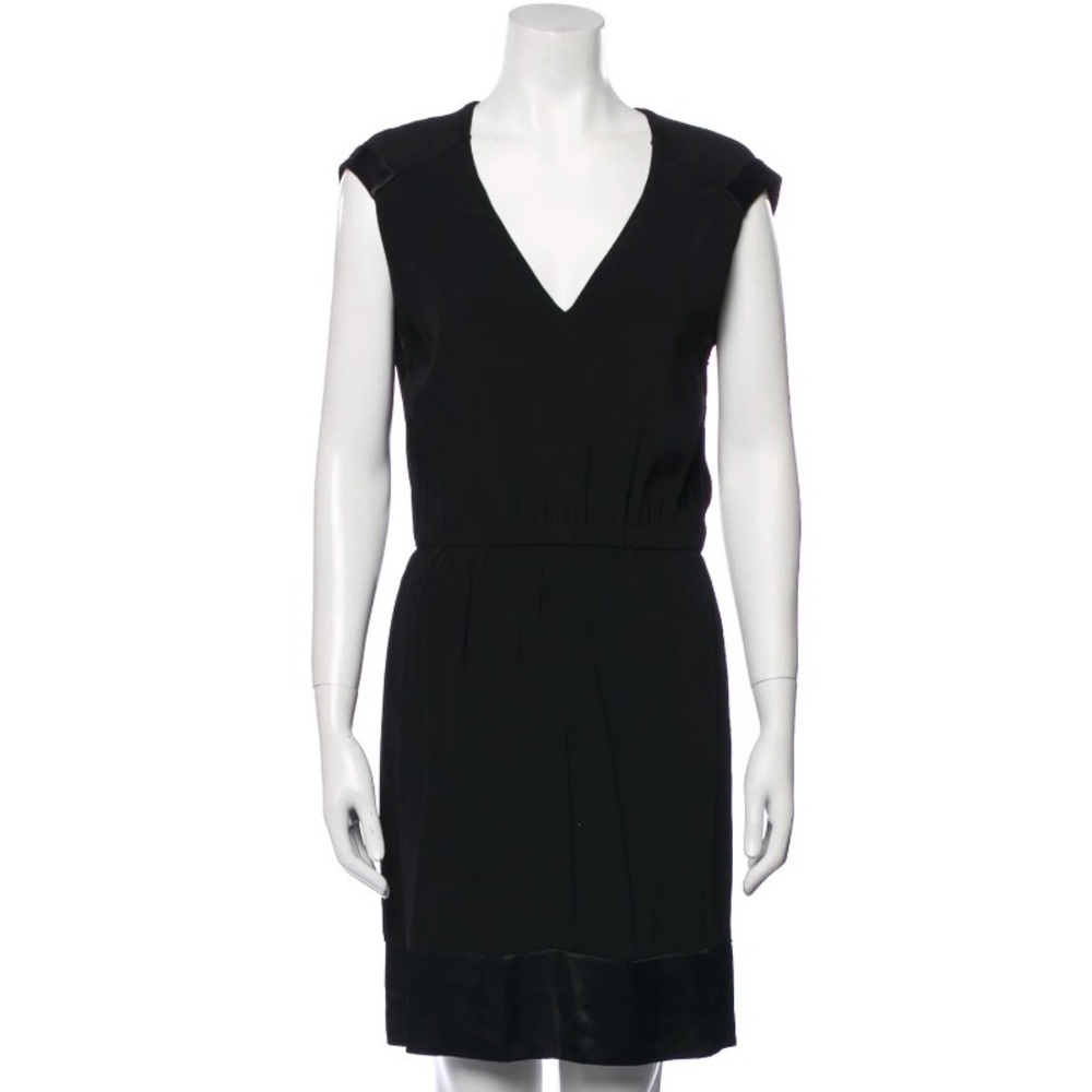 Sandro Professional and comfortable dress